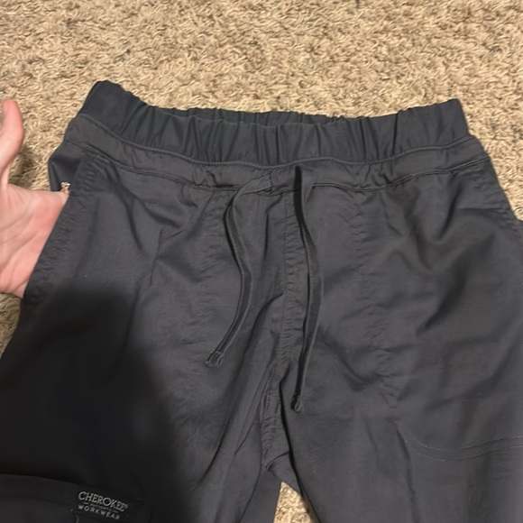 Cherokee Grey Scrub Pants 👩‍⚕️🩺 - Picture 7 of 9